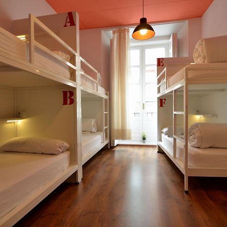 Far Home Atocha Madri Exterior foto