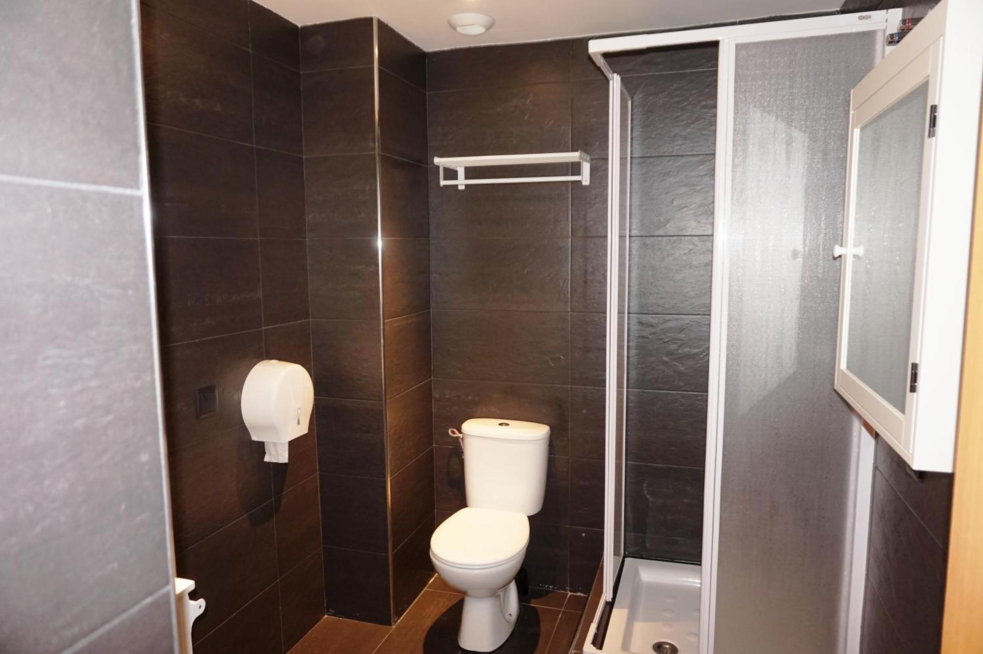 Far Home Atocha Madri Exterior foto