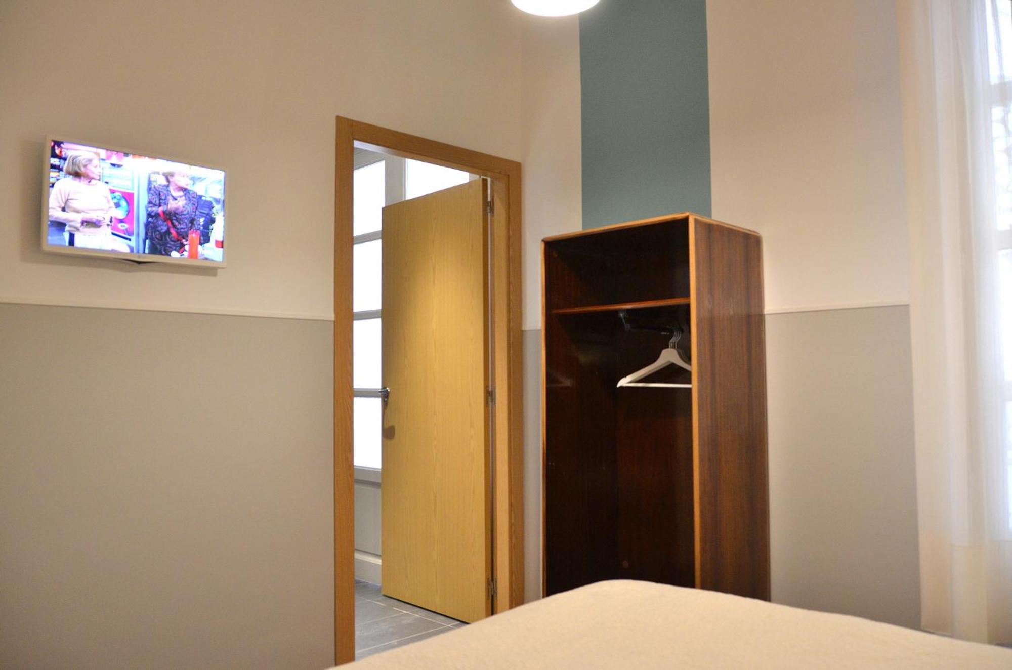 Far Home Atocha Madri Exterior foto