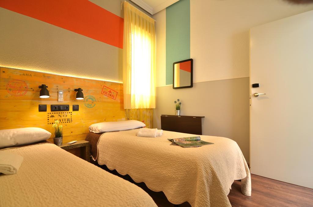 Far Home Atocha Madri Exterior foto