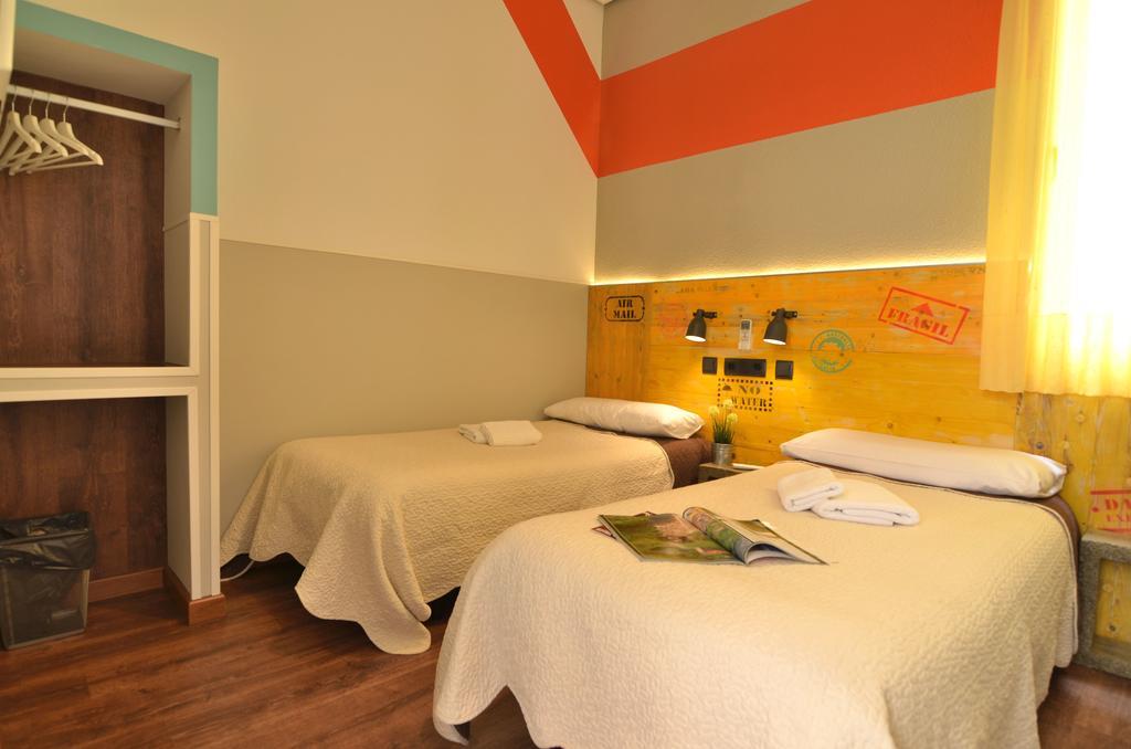 Far Home Atocha Madri Exterior foto