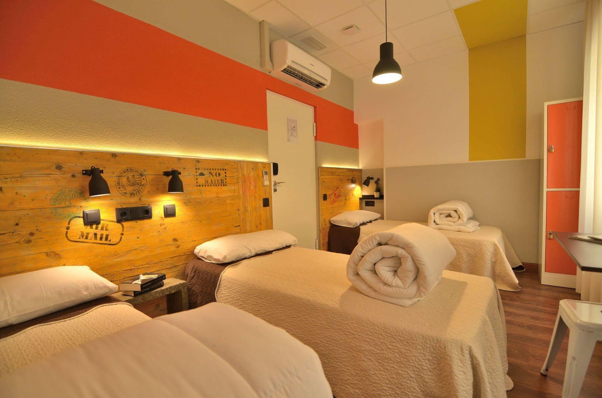 Far Home Atocha Madri Exterior foto